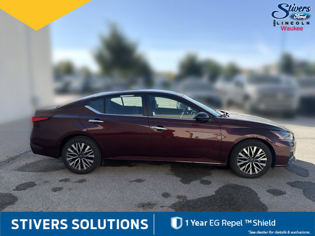 Used 2025 Nissan Altima 2.5 SV FWD image 5