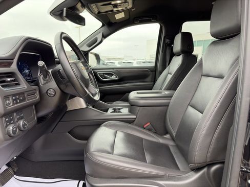 Used 2023 Chevrolet Tahoe LT w/ Luxury Package image 16