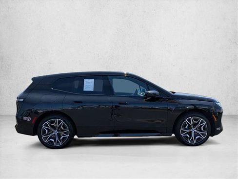 Used 2024 BMW iX xDrive50 w/ Premium Package AWD/4WD image 4