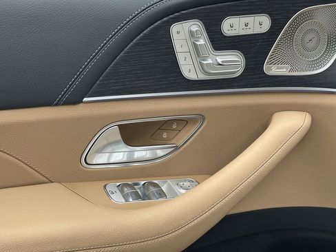 New 2026 Mercedes-Benz GLS 450 4MATIC image 12