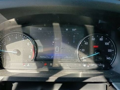 Used 2023 Ford Explorer XLT w/ Equipment Group 202A AWD/4WD image 18