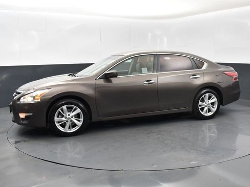 Used 2013 Nissan Altima 2.5 SV image 4