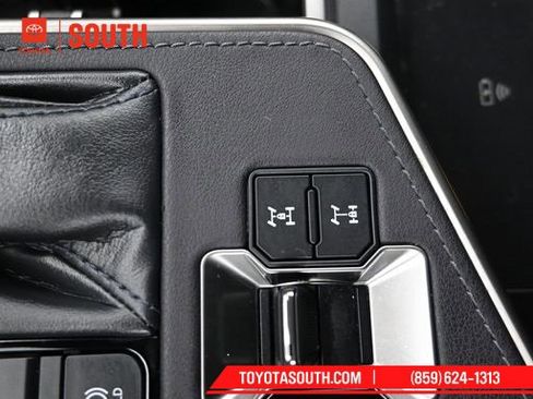 Used 2024 Lexus GX 550 550 Overtrail+ image 17