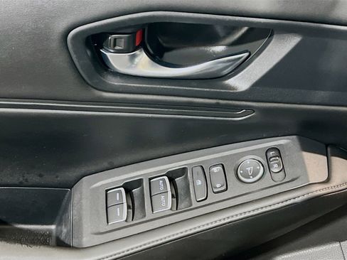 Used 2023 Honda Accord Sport image 13