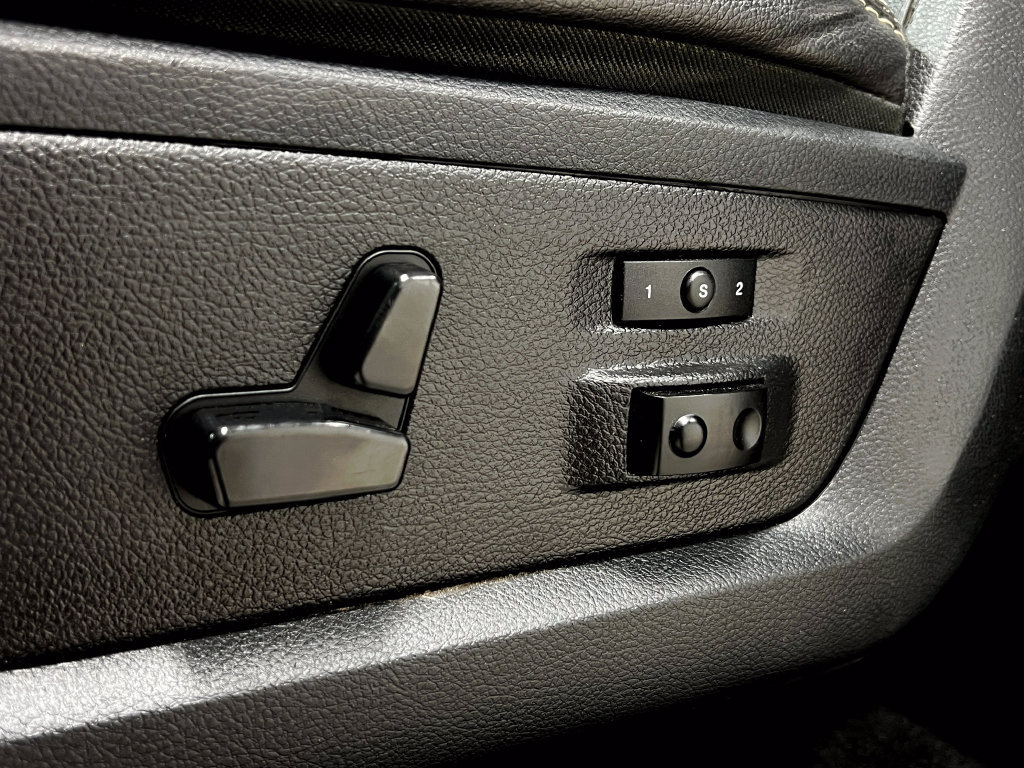 Used 2015 RAM 2500 Laramie AWD/4WD image 19