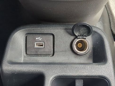Used 2020 Ford Transit Connect XL FWD image 22