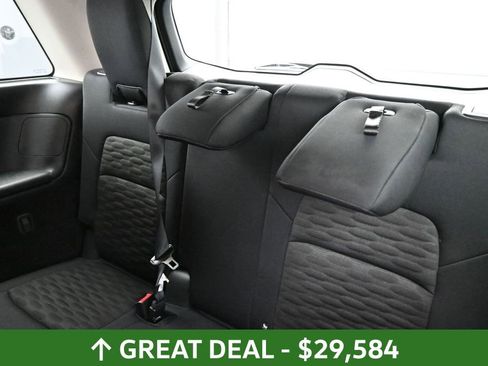 Used 2025 Nissan Pathfinder SV AWD/4WD image 26