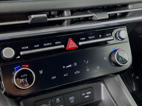 Certified 2025 Hyundai Santa Cruz SEL image 16