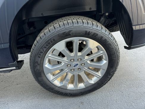 Used 2022 Ford F150 Limited image 43