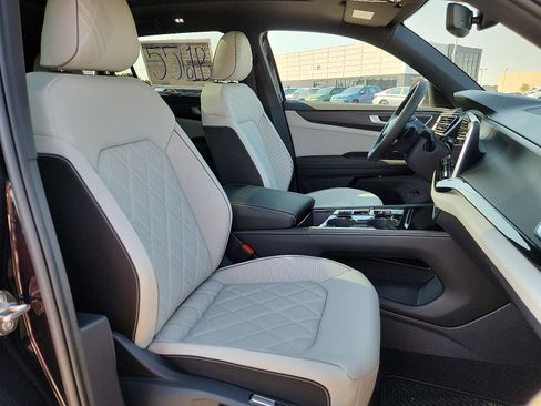 New 2026 Volkswagen Atlas Cross Sport SEL Premium R-Line image 14