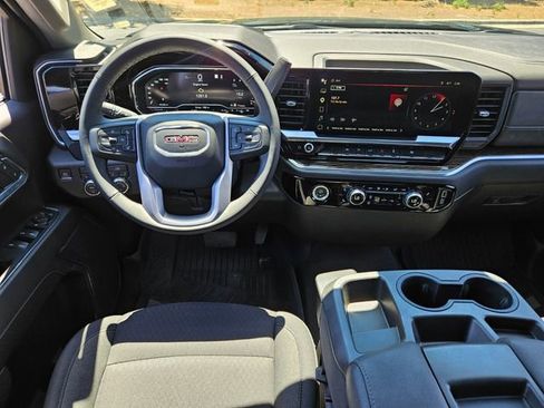 Used 2023 GMC Sierra 1500 SLE AWD/4WD image 12