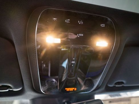 New 2025 Mercedes-Benz GLC 350e GLC 350e image 25