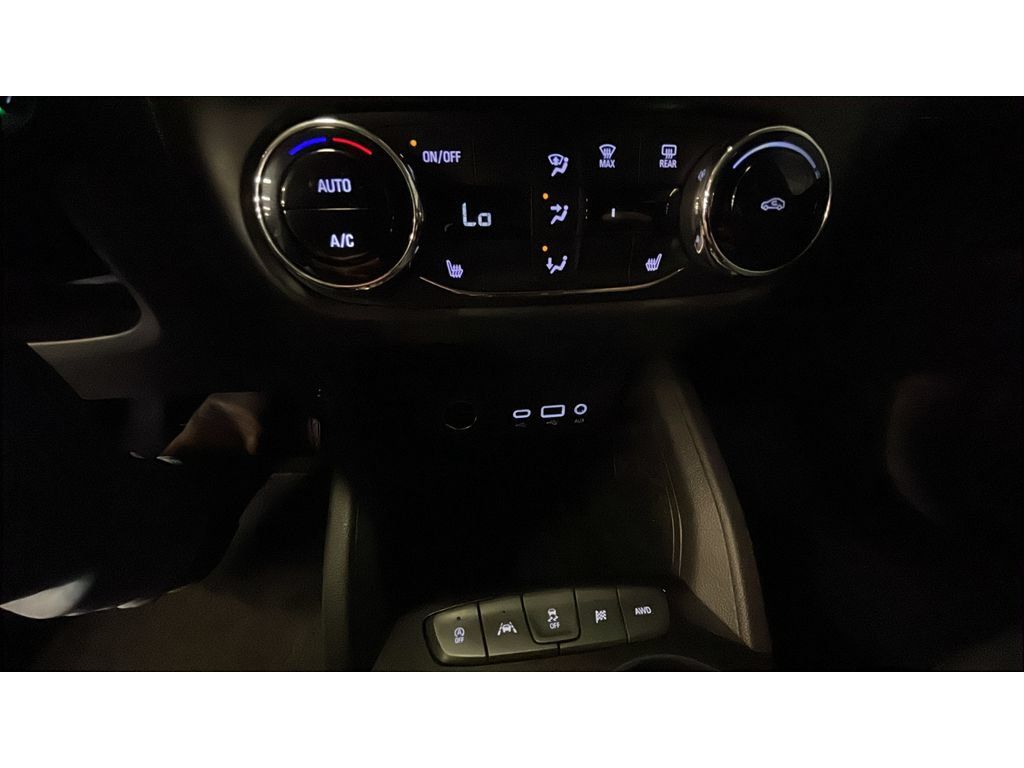 Used 2023 Chevrolet TrailBlazer LT w/ Convenience Package AWD/4WD image 14