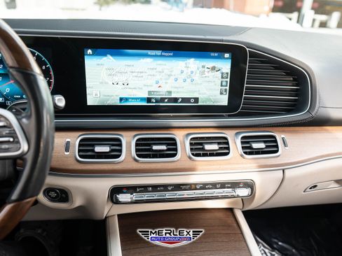 Used 2022 Mercedes-Benz GLS 450 4MATIC image 33