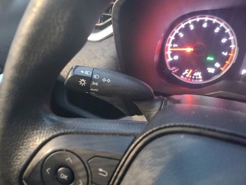 Used 2022 Toyota RAV4 XLE image 22