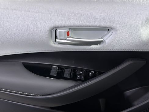 Used 2024 Toyota Corolla SE FWD image 33