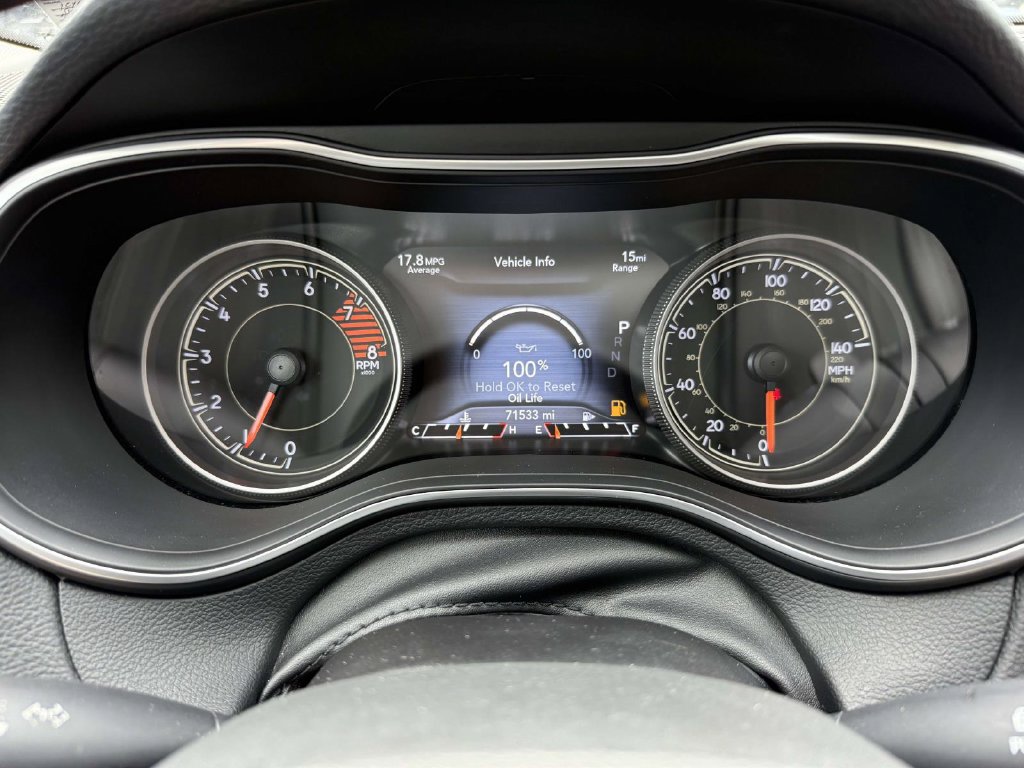 Used 2021 Jeep Cherokee Limited w/ Elite Package AWD/4WD image 25