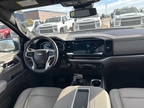 Used 2022 Chevrolet Silverado 1500 LTZ w/ LTZ Convenience Package II image 16