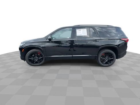 Certified 2023 Chevrolet Traverse Premier w/ Redline Edition AWD/4WD image 5