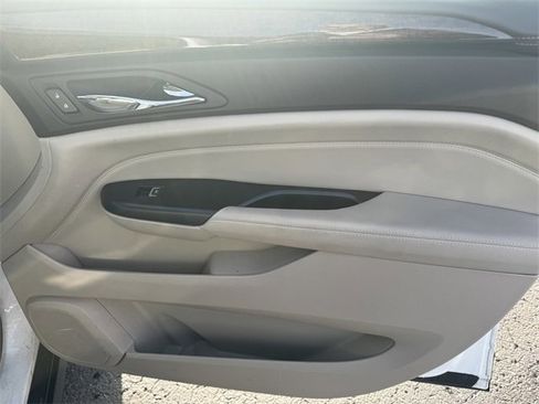 Used 2016 Cadillac SRX Luxury w/ Driver Awareness Package image 13