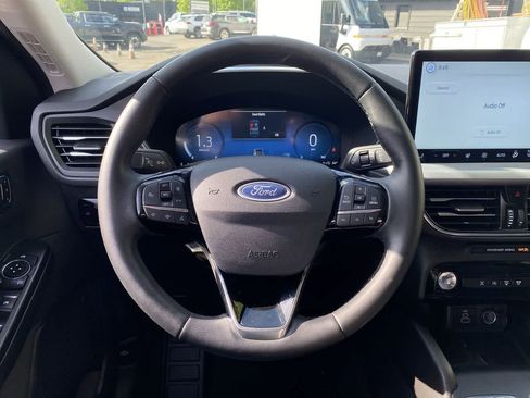 Used 2025 Ford Escape Platinum AWD/4WD image 20