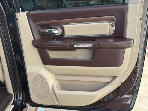 Used 2017 RAM 3500 Laramie w/ Convenience Group AWD/4WD image 12