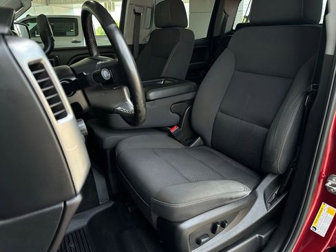 Used 2018 Chevrolet Silverado 1500 LT w/ Texas Edition RWD image 12