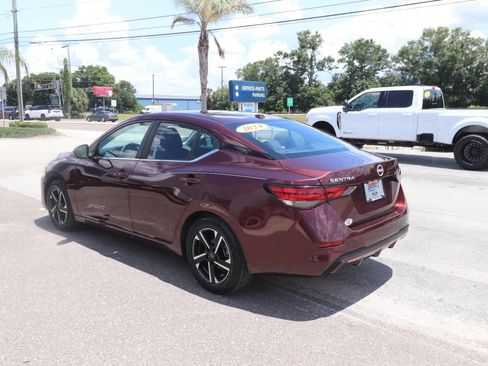 Used 2024 Nissan Sentra SV FWD image 2