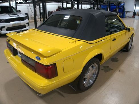 Used 1993 Ford Mustang LX image 5