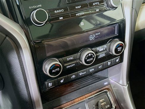 Used 2022 Subaru Ascent Touring image 13