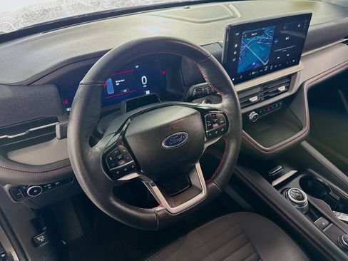 Used 2025 Ford Explorer ST-Line w/ ST-Line Street Pack image 22