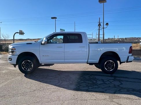 Used 2025 RAM 2500 Laramie image 2