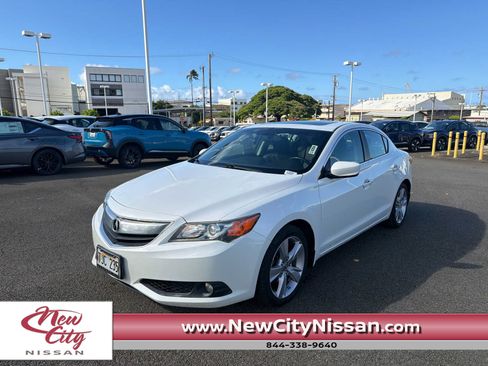 Used 2015 Acura ILX w/ Technology Package FWD image 1