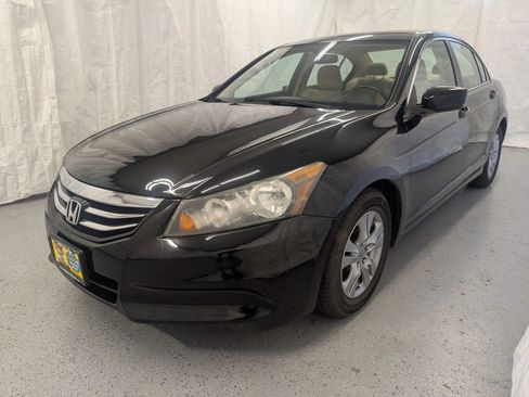 Used 2011 Honda Accord LX-P image 1
