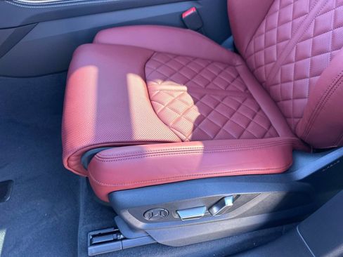 New 2026 Audi SQ7 Prestige image 18