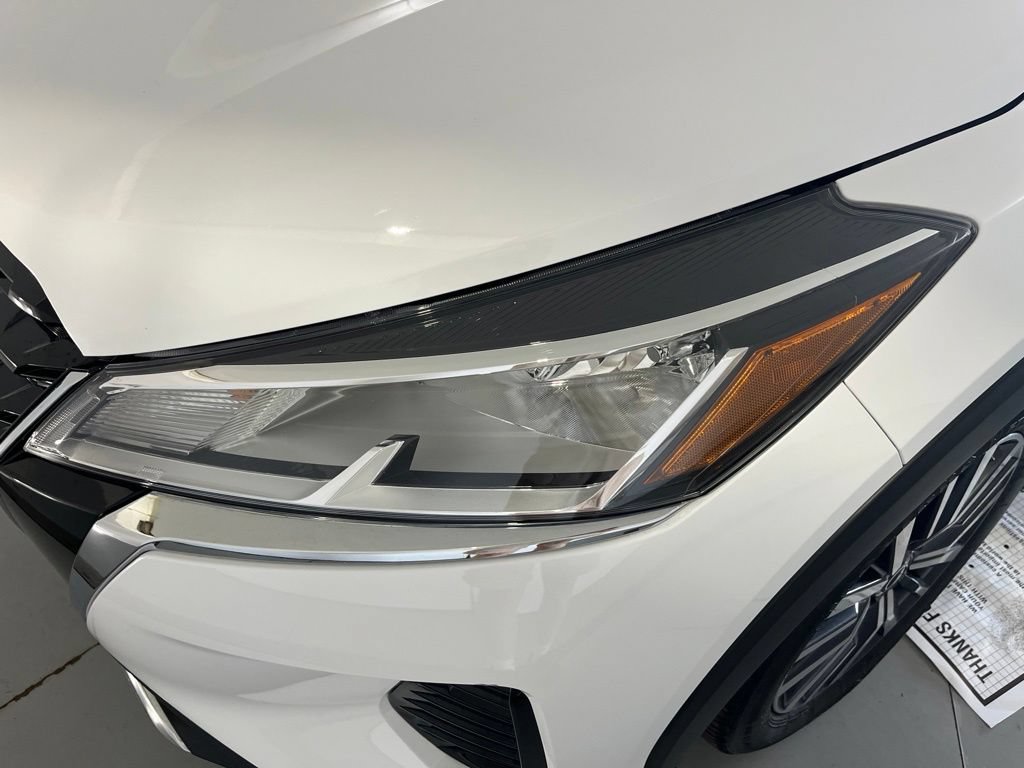 Used 2024 Nissan Kicks SV FWD image 36
