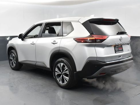 Used 2022 Nissan Rogue SV image 6