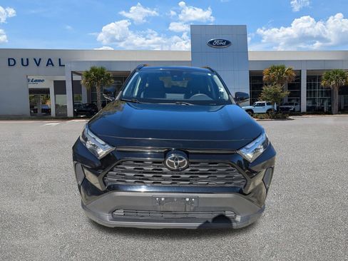 Used 2023 Toyota RAV4 XLE image 9