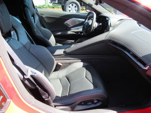 Used 2024 Chevrolet Corvette Stingray Premium Cpe w/ Z51 Performance Package RWD image 12