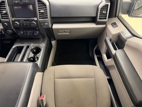 Used 2019 Ford F150 XLT w/ Equipment Group 302A Luxury AWD/4WD image 27