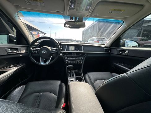 Used 2019 Kia Optima EX w/ EX Premium Package FWD image 29