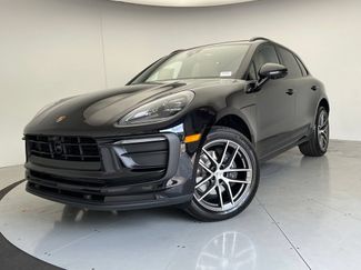 Used 2026 Porsche Macan AWD/4WD video 1