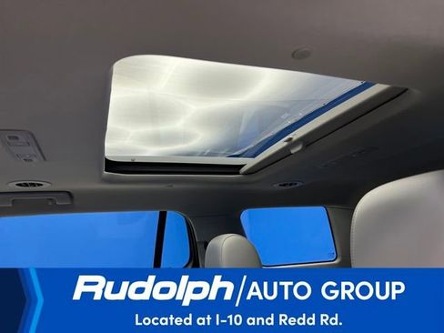 Used 2023 GMC Acadia SLT w/ Preferred Package image 31