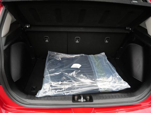 Used 2021 Hyundai Venue SE FWD image 18
