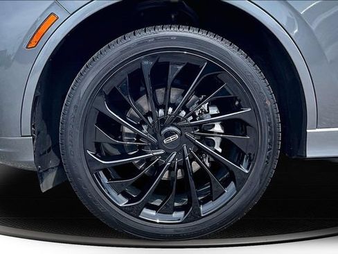 Used 2025 Lincoln Aviator Reserve w/ Equipment Group 201A AWD/4WD image 33