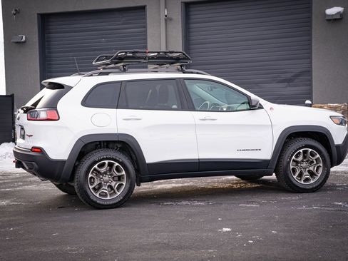 Used 2021 Jeep Cherokee Trailhawk image 7