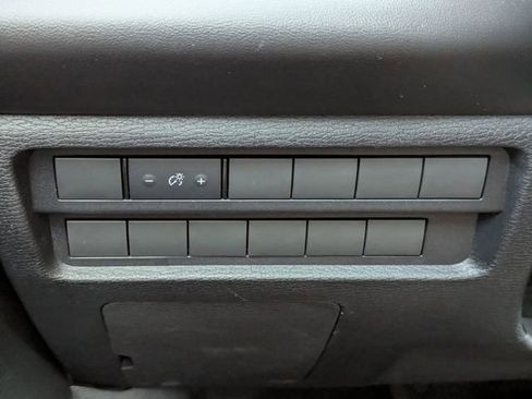 New 2025 Mitsubishi Outlander ES image 24