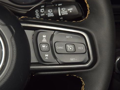 Used 2024 Jeep Wrangler Unlimited Sport AWD/4WD image 30