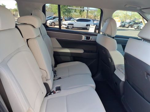 New 2026 Hyundai Santa Fe SE image 9