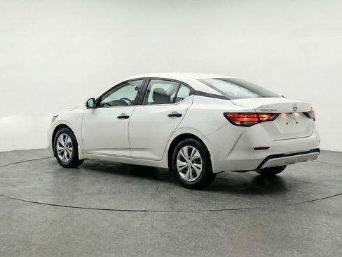 Used 2025 Nissan Sentra S image 6